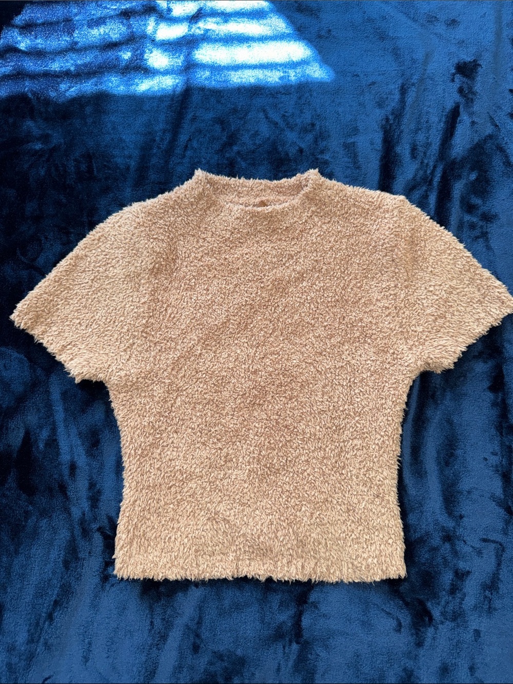 SKIMS Short-Sleeve Fuzzy Knit Top in Beige